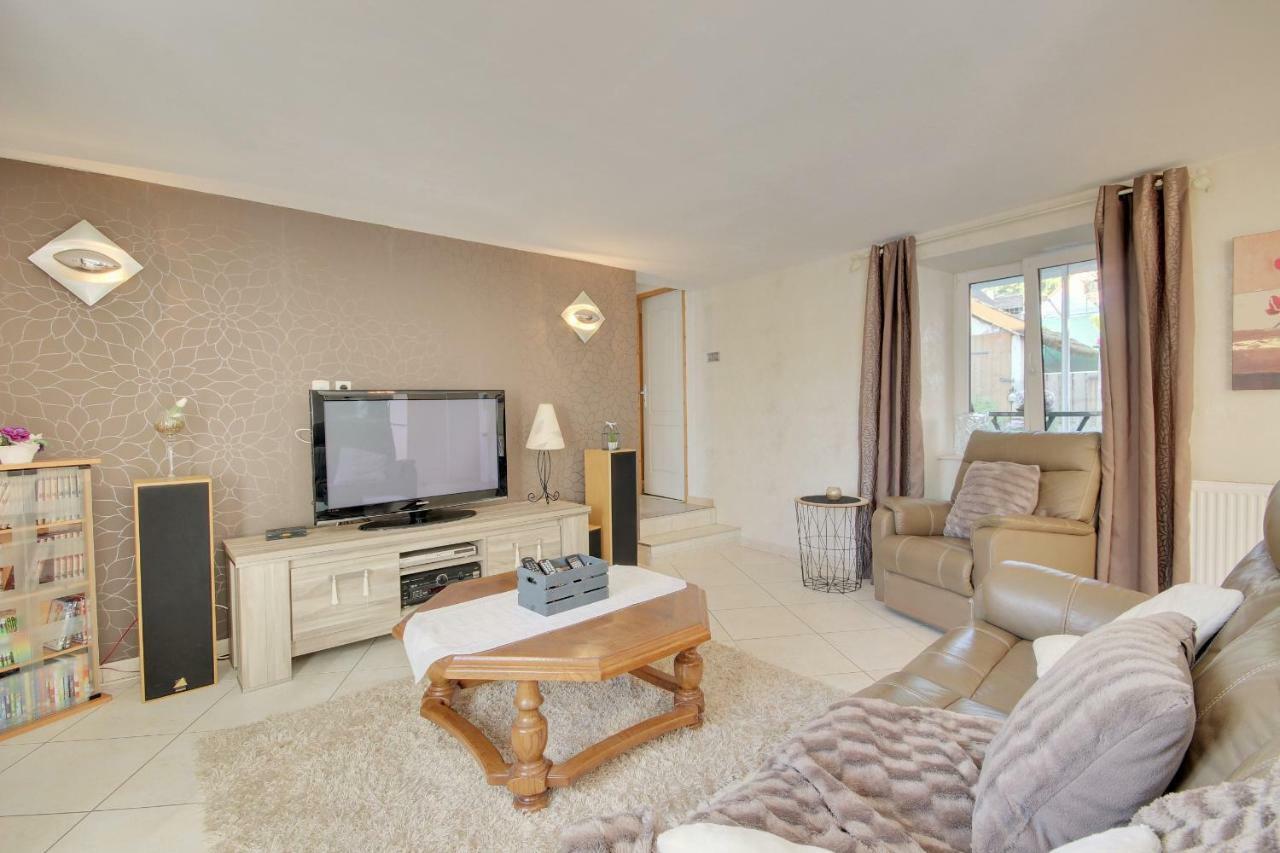 Gite Le 1602 Saint-Nabor Exterior foto